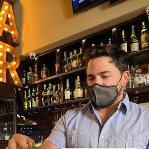 Meet your Posher, Aaron